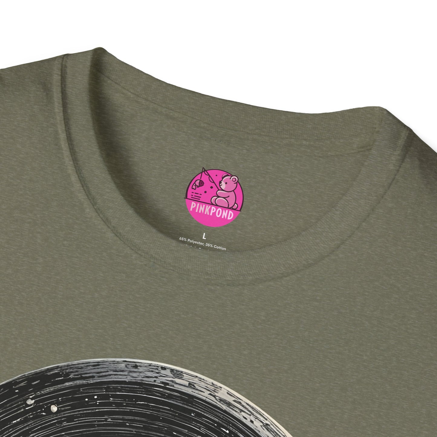 Cosmic Explorer Teddy T-Shirt - Spacefaring Bear Graphic Tee for Space Lovers and Adventurers