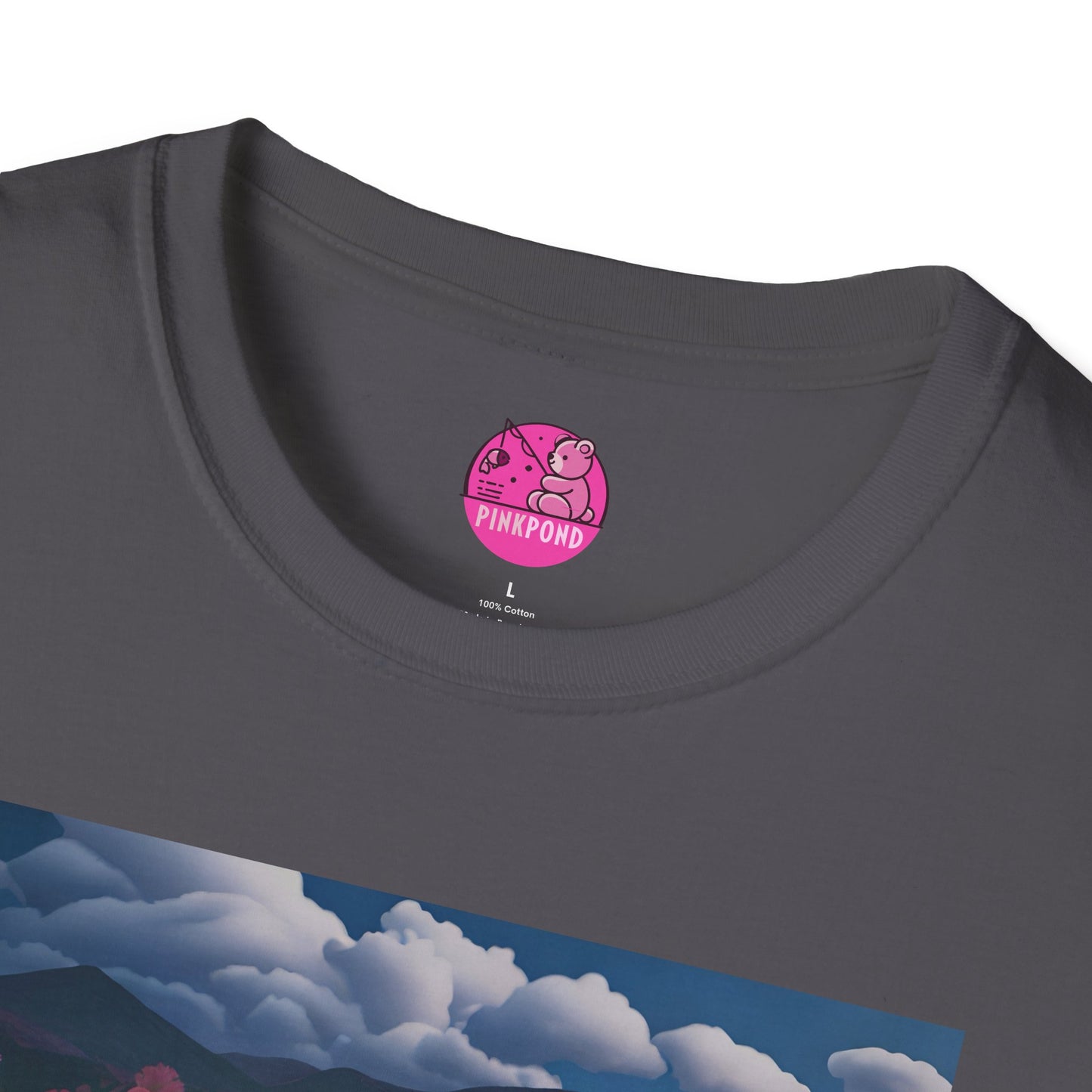 Graphic Tee Floral Flight – Unisex Softstyle T-Shirt
