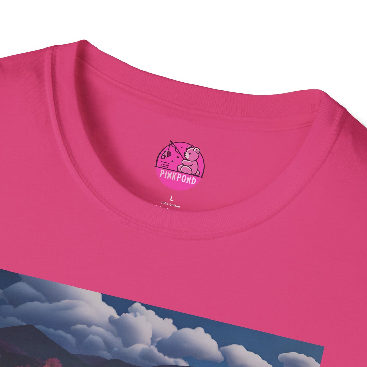 Graphic Tee Floral Flight – Unisex Softstyle T-Shirt