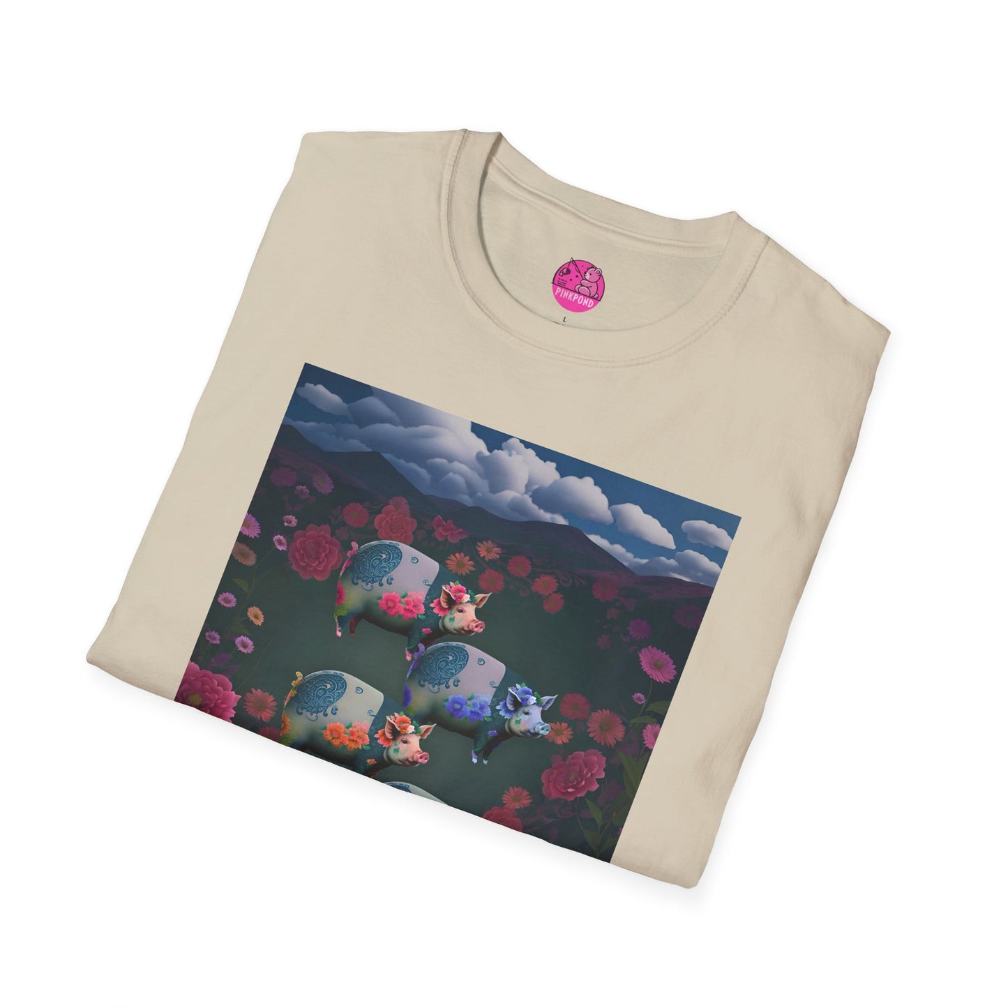 Graphic Tee Floral Flight – Unisex Softstyle T-Shirt