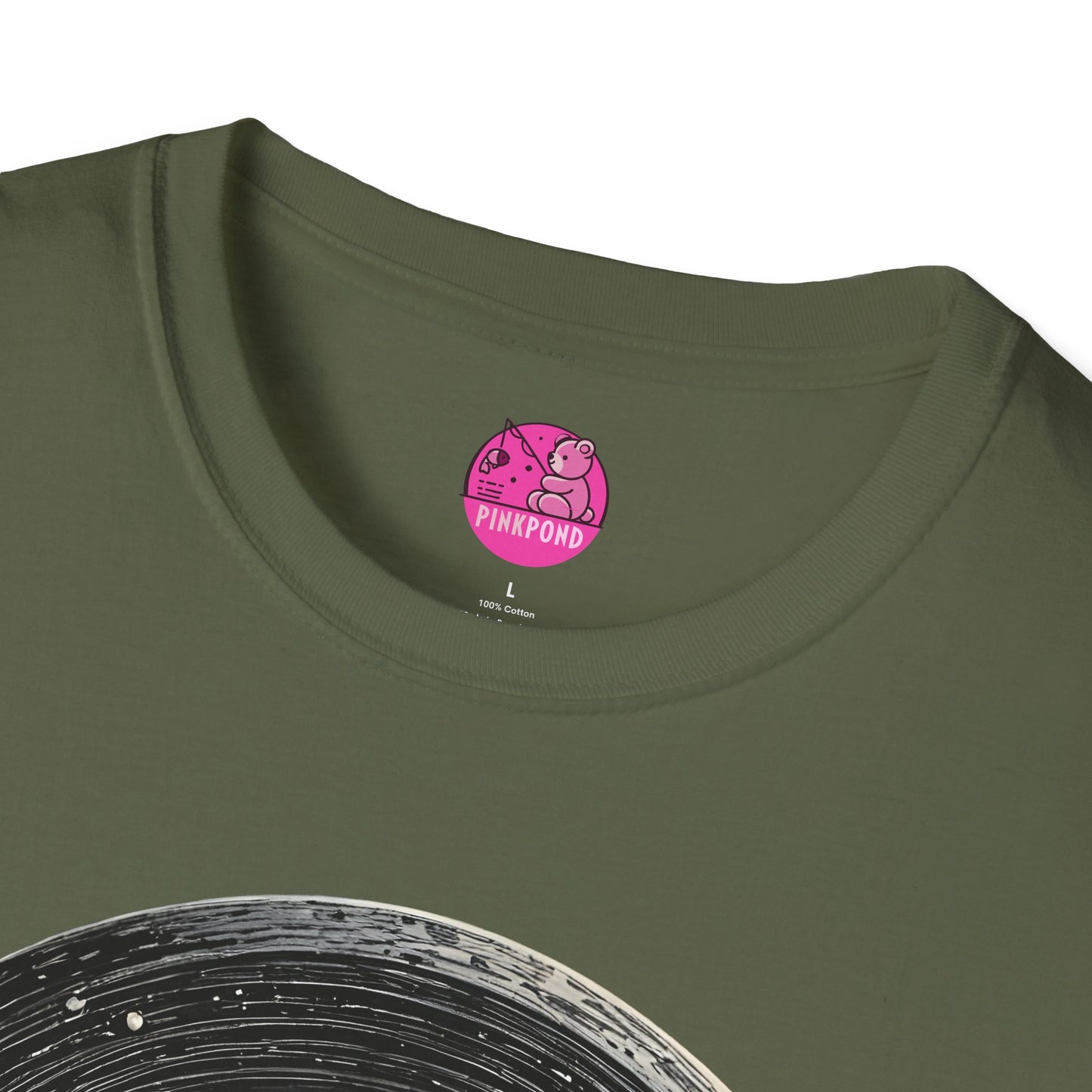 Cosmic Explorer Teddy T-Shirt - Spacefaring Bear Graphic Tee for Space Lovers and Adventurers