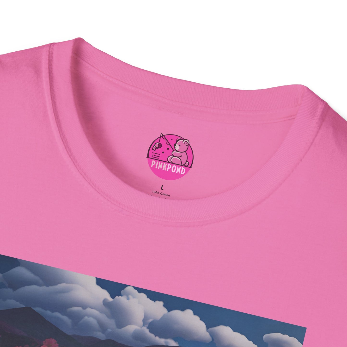 Graphic Tee Floral Flight – Unisex Softstyle T-Shirt