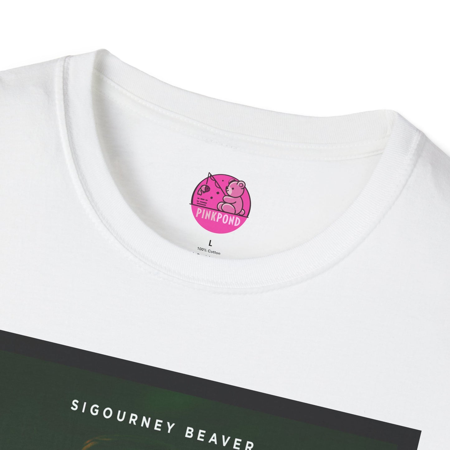 Xeno -Green Alien Parody Sci-Fi T-Shirt Featuring Sigourney Beaver