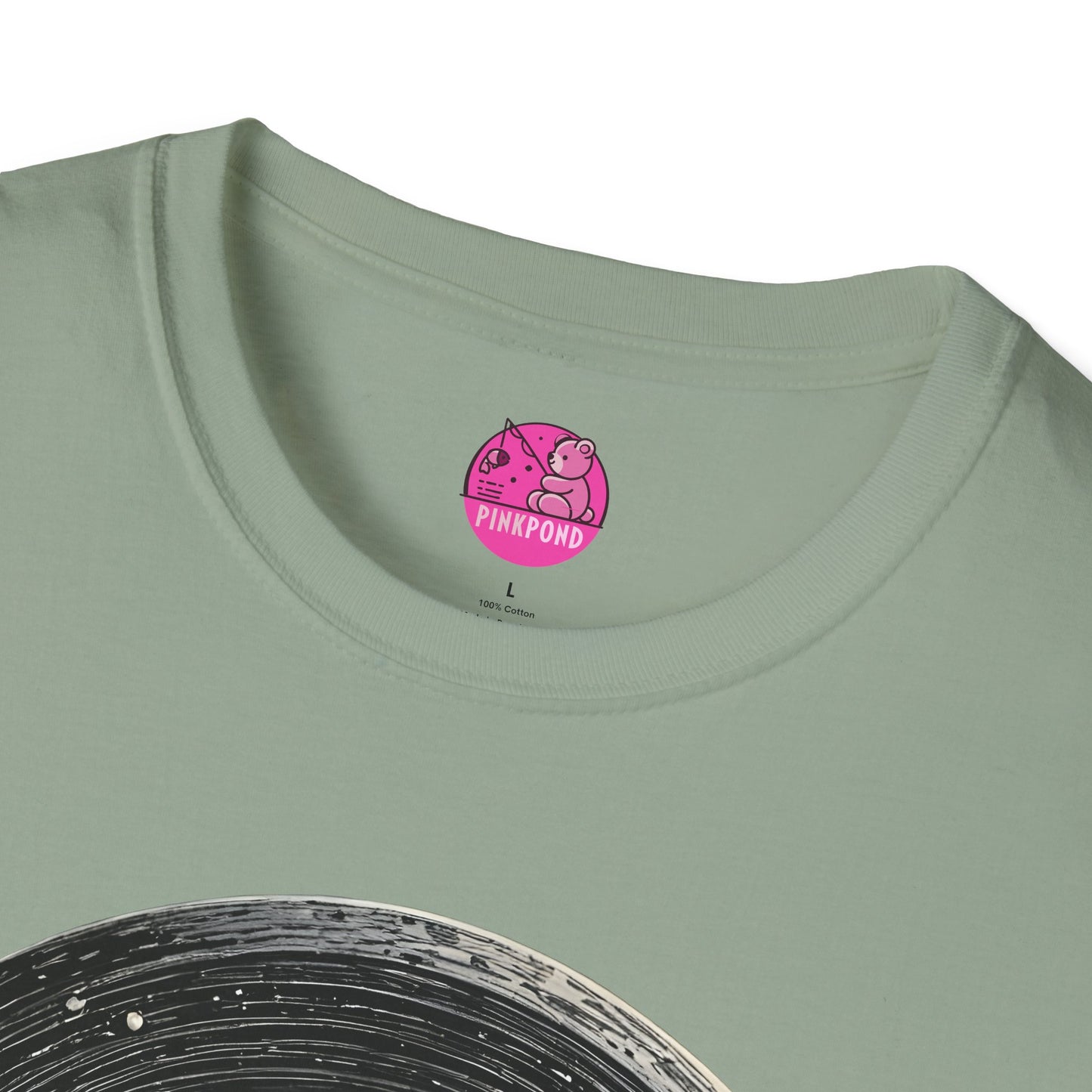 Cosmic Explorer Teddy T-Shirt - Spacefaring Bear Graphic Tee for Space Lovers and Adventurers