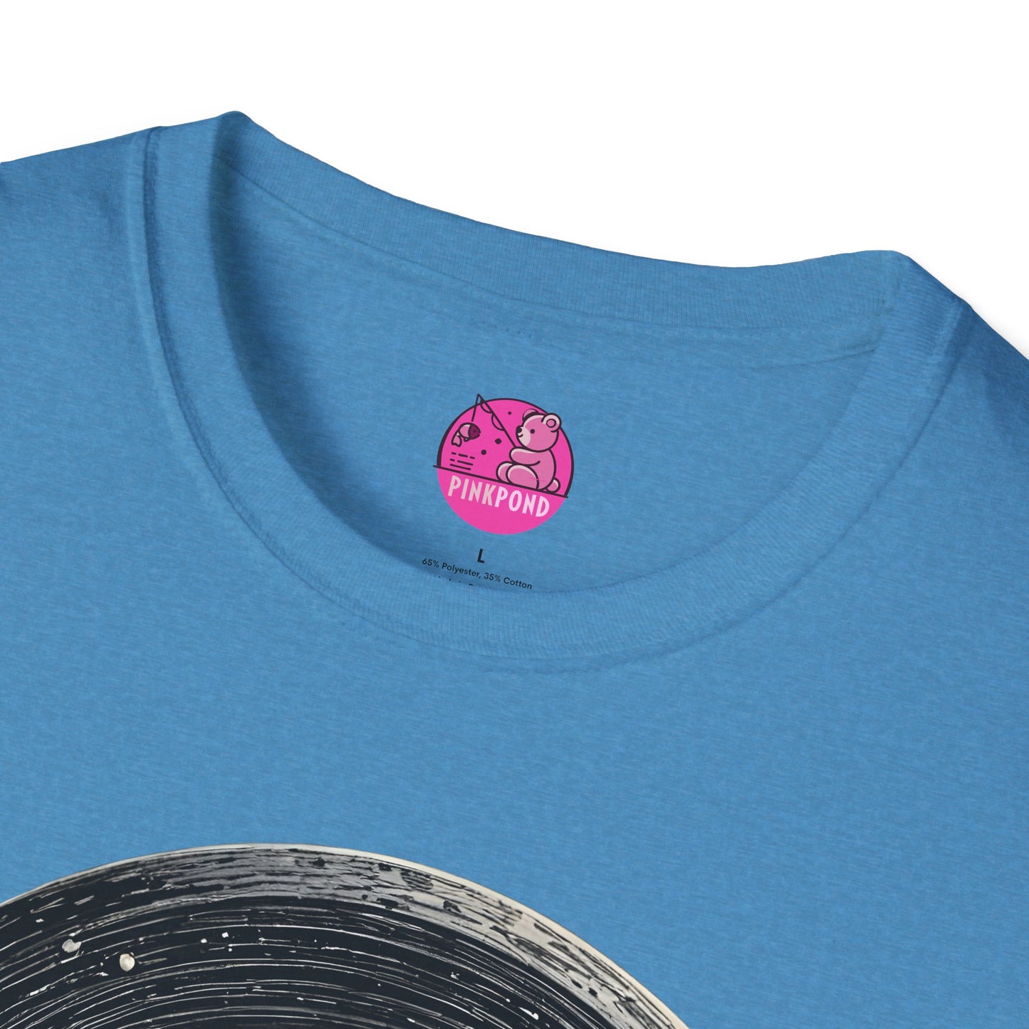Cosmic Explorer Teddy T-Shirt - Spacefaring Bear Graphic Tee for Space Lovers and Adventurers