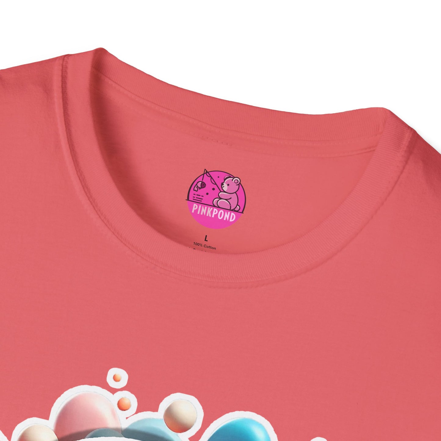 Penelope Parrot - Unisex Softstyle T-Shirt
