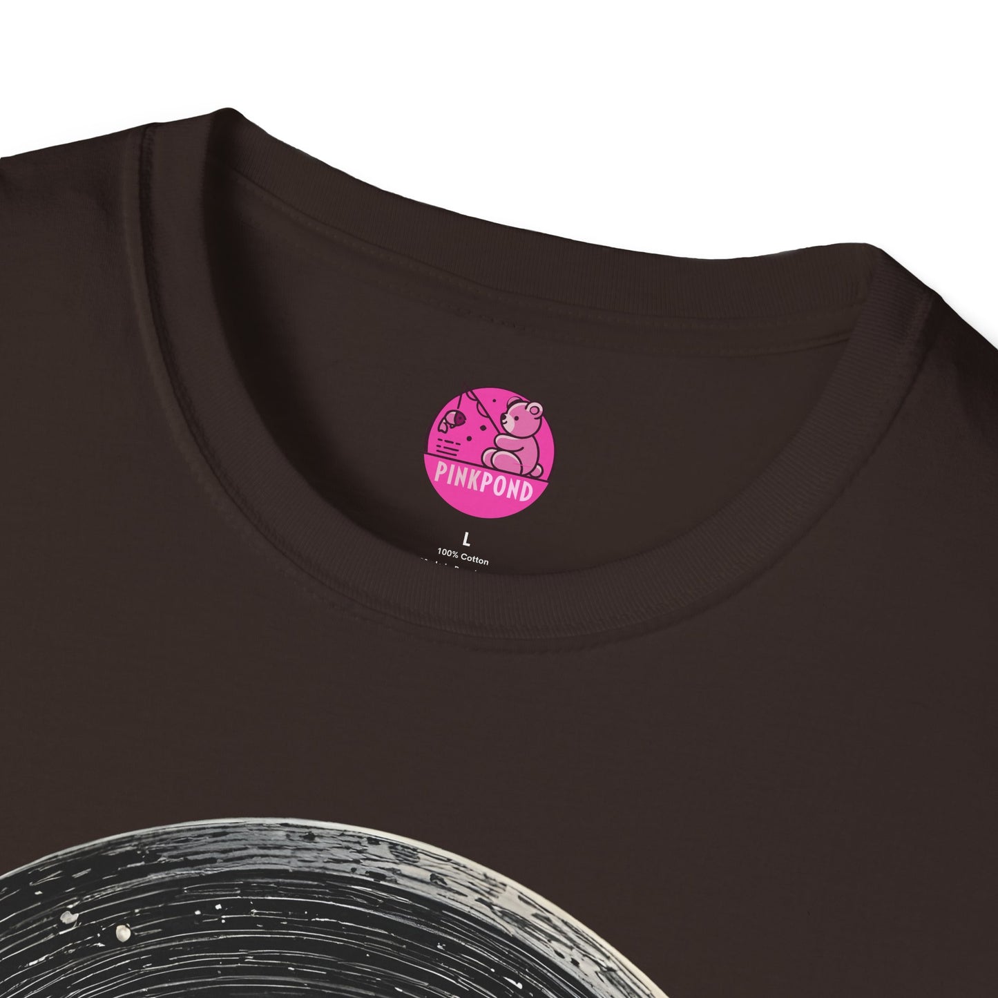 Cosmic Explorer Teddy T-Shirt - Spacefaring Bear Graphic Tee for Space Lovers and Adventurers