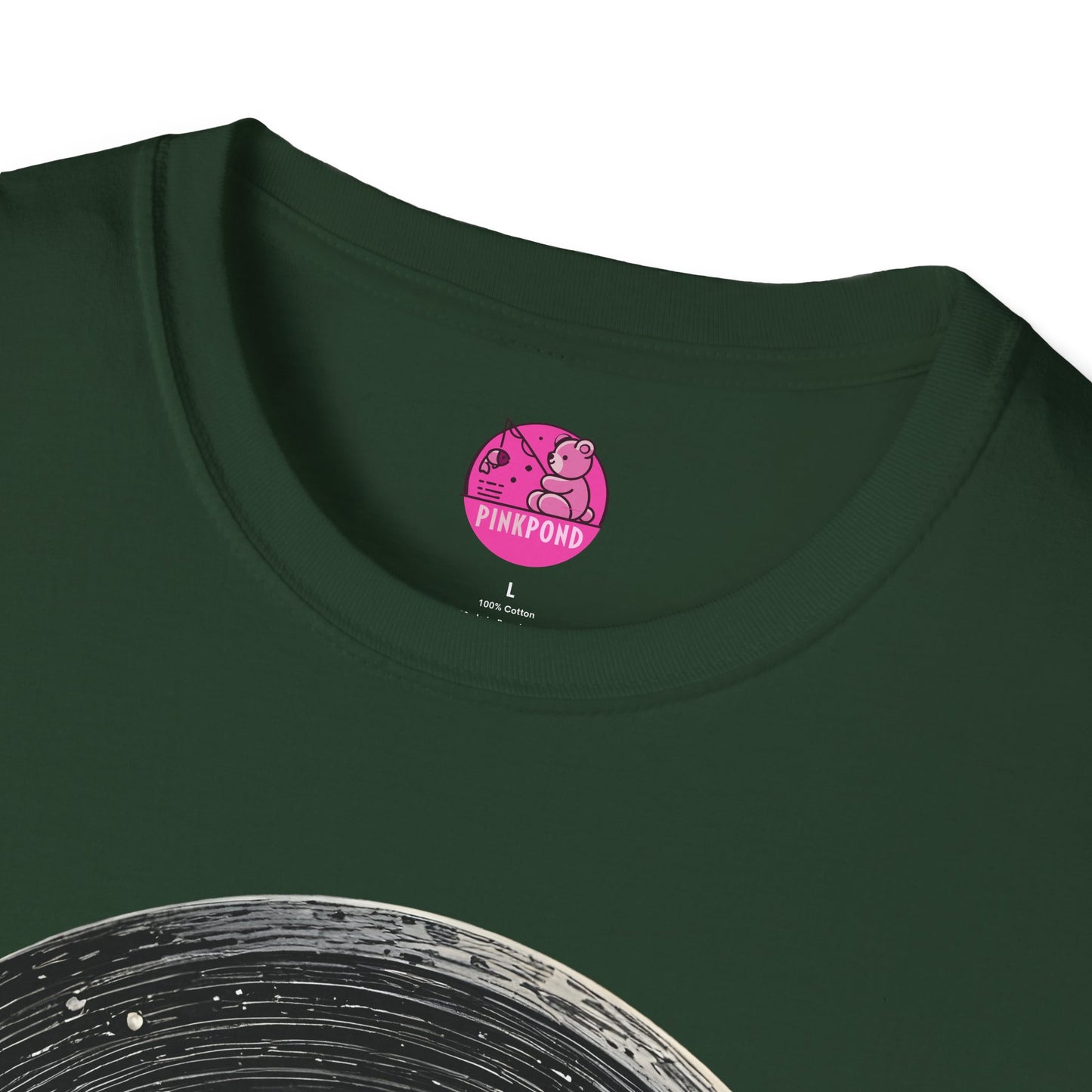 Cosmic Explorer Teddy T-Shirt - Spacefaring Bear Graphic Tee for Space Lovers and Adventurers