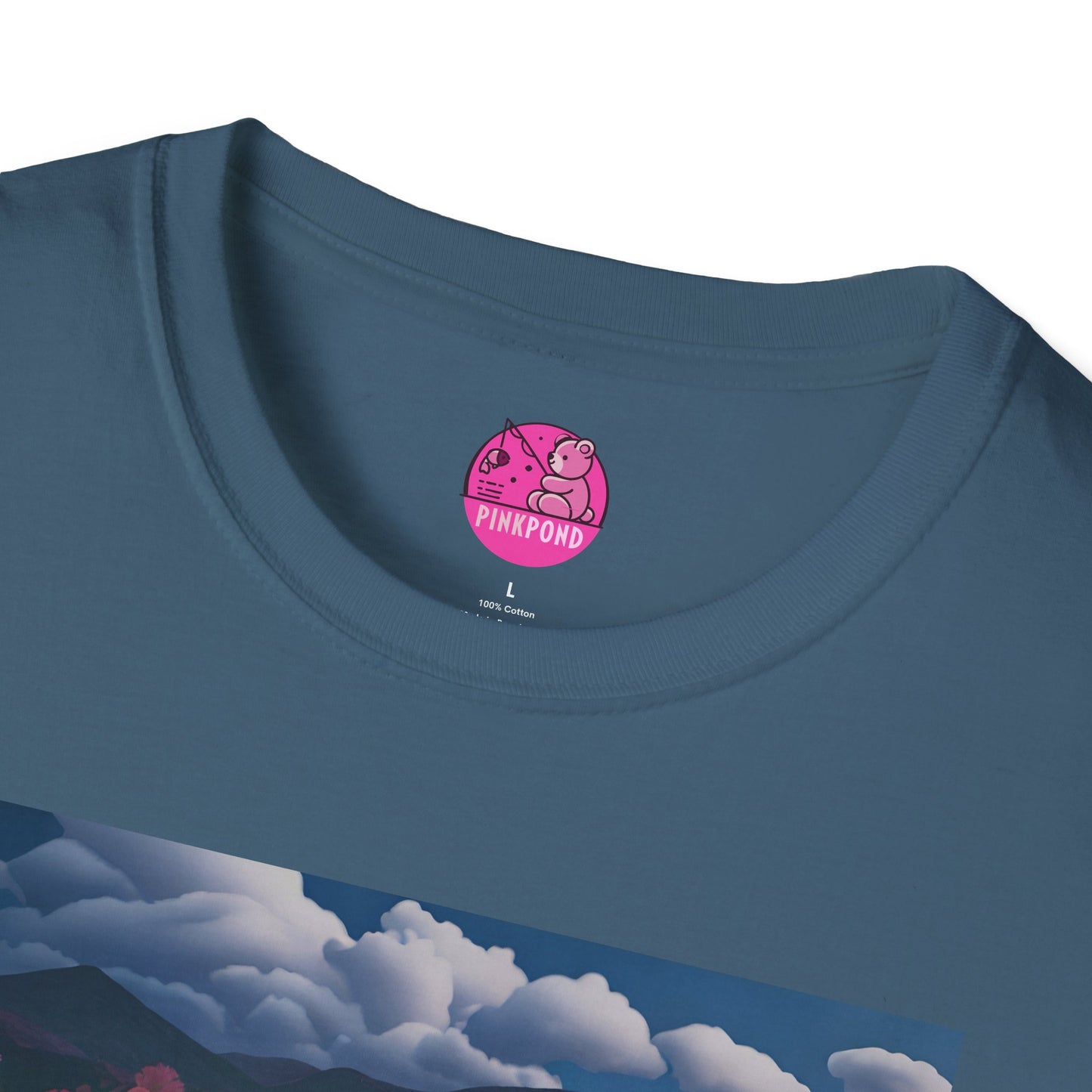 Graphic Tee Floral Flight – Unisex Softstyle T-Shirt