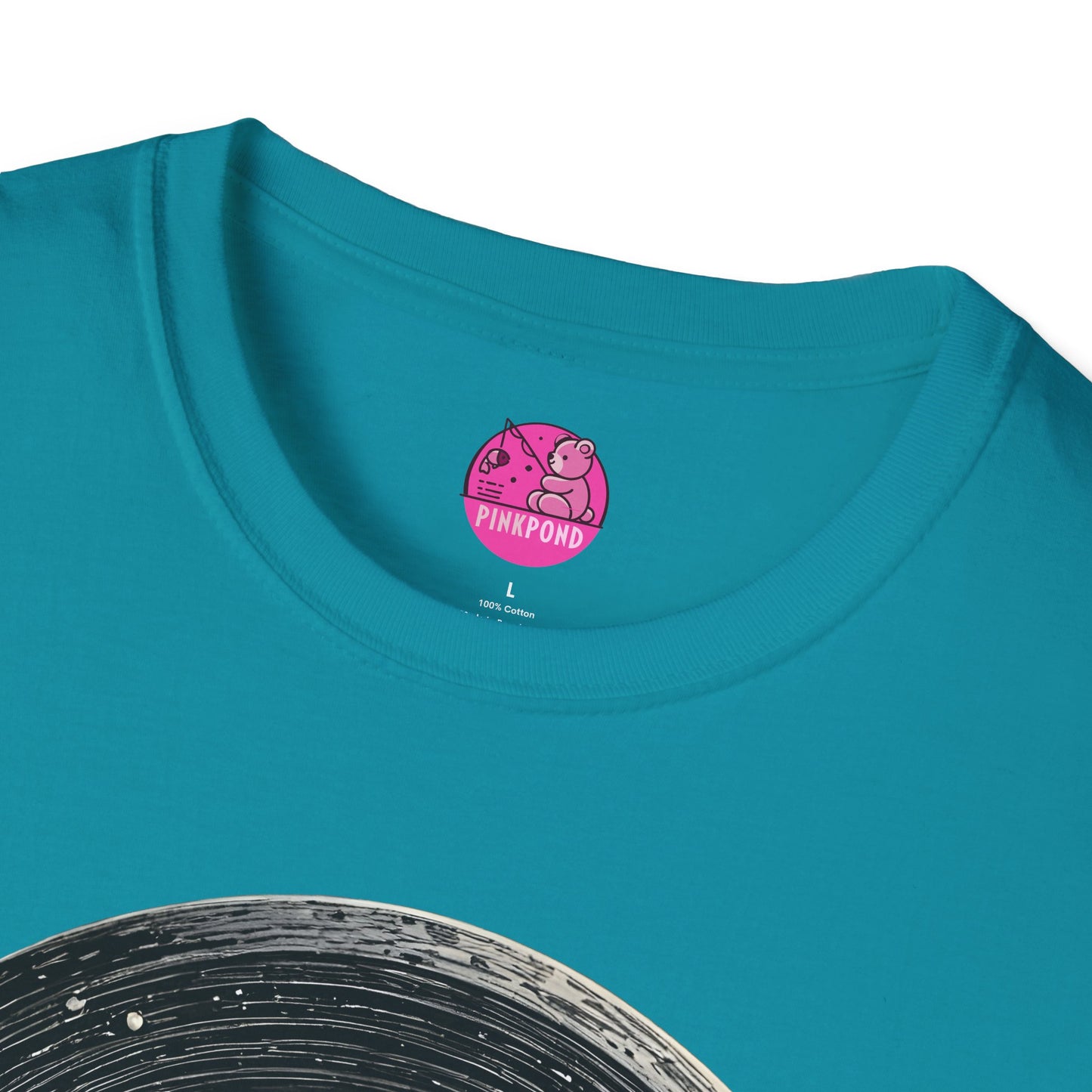 Cosmic Explorer Teddy T-Shirt - Spacefaring Bear Graphic Tee for Space Lovers and Adventurers