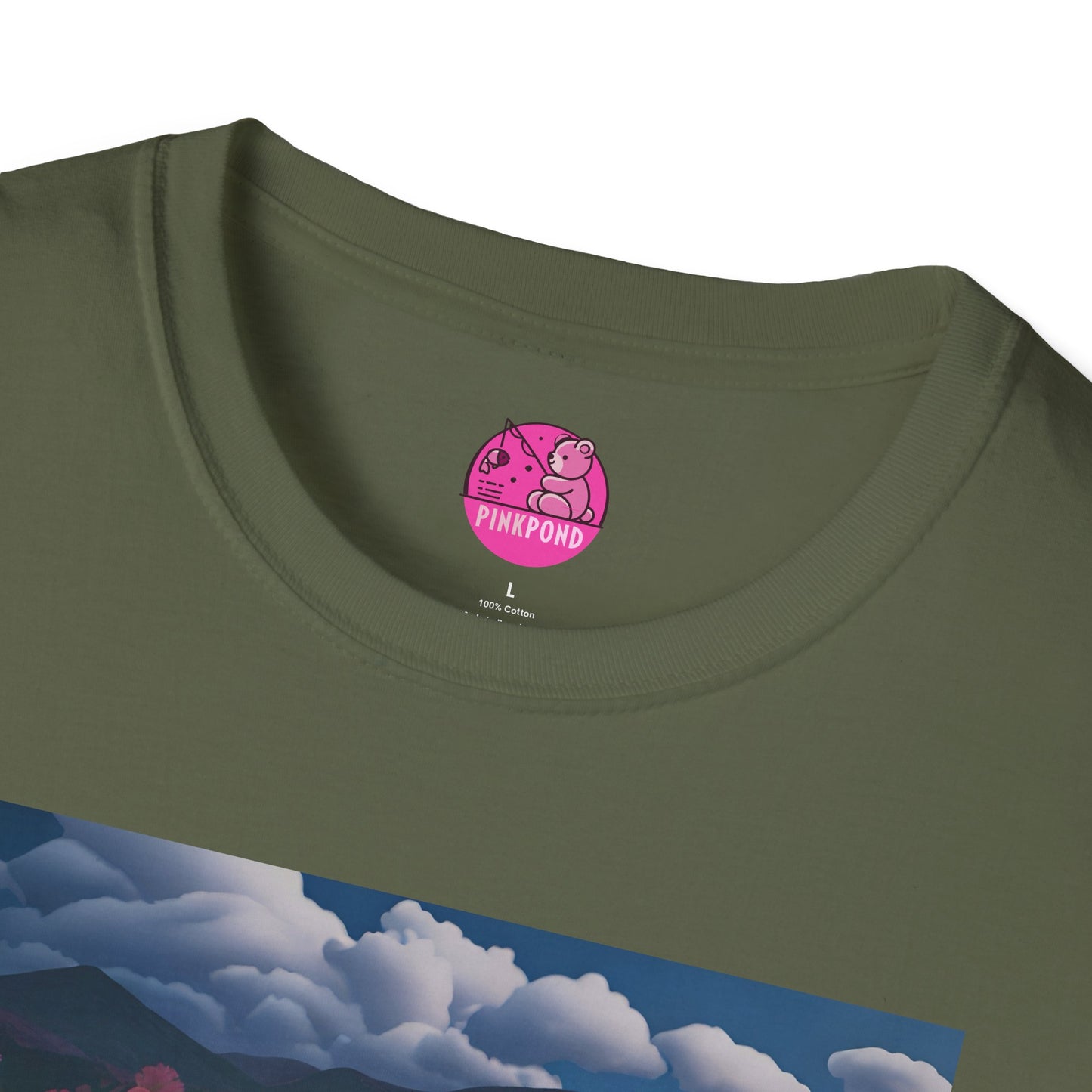 Graphic Tee Floral Flight – Unisex Softstyle T-Shirt