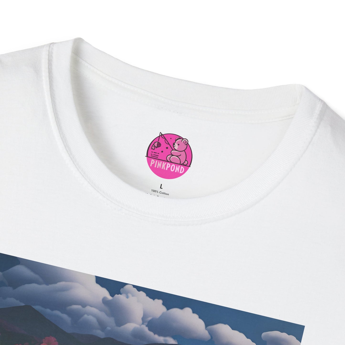 Graphic Tee Floral Flight – Unisex Softstyle T-Shirt