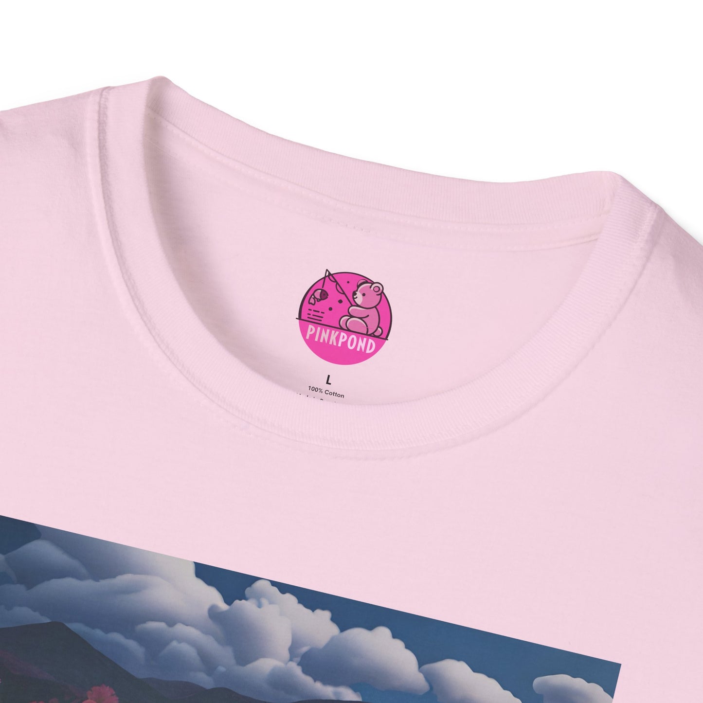 Graphic Tee Floral Flight – Unisex Softstyle T-Shirt