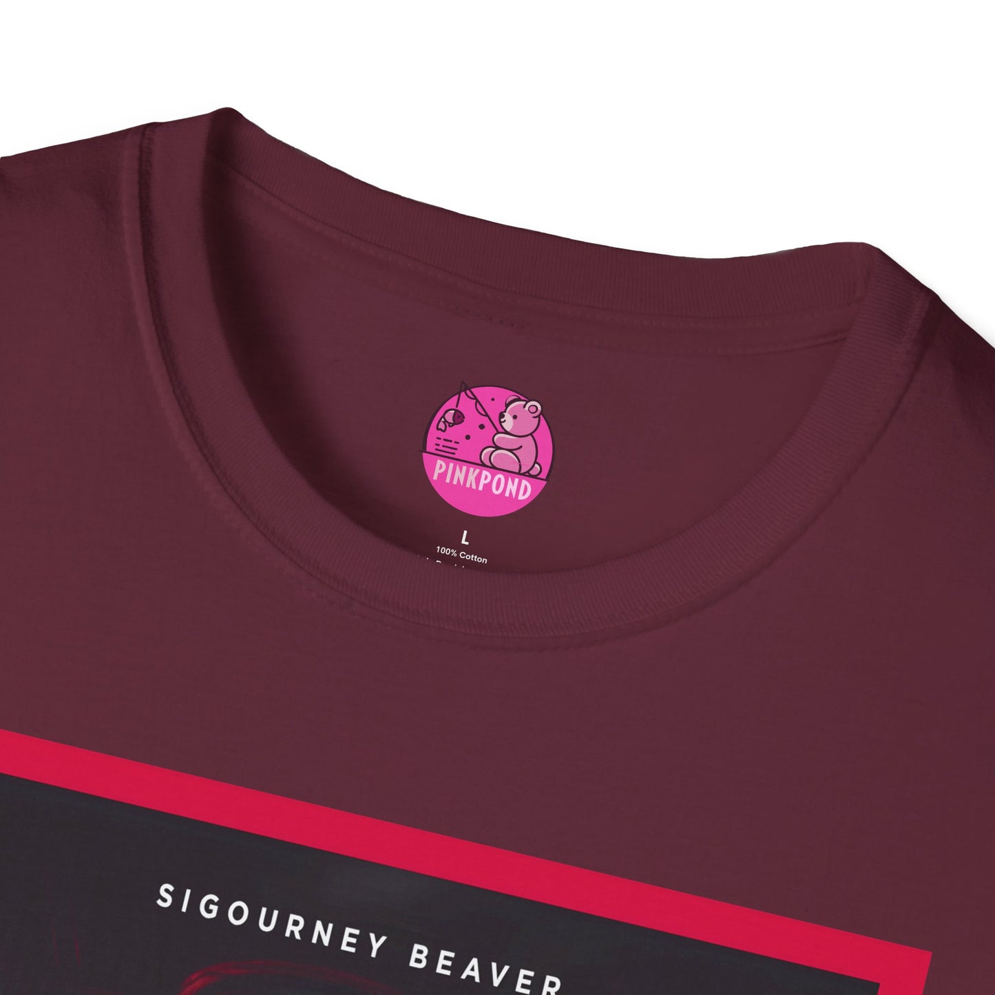 Red Alert Alien Parody Sci-Fi T-Shirt Featuring Sigourney Beaver