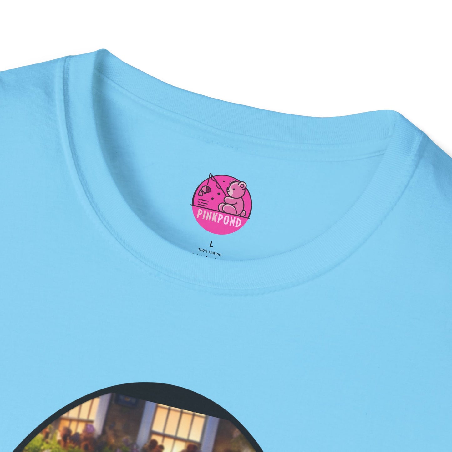 Retro Bear Scene T-Shirt - Fly-by Cruise at the Kings Arms