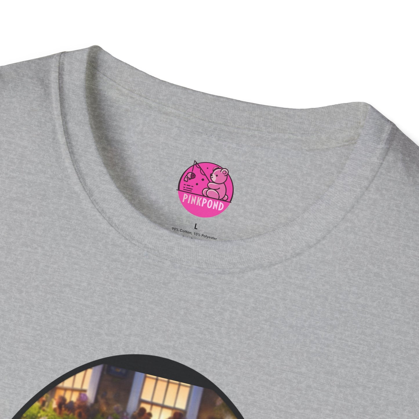 Retro Bear Scene T-Shirt - Fly-by Cruise at the Kings Arms