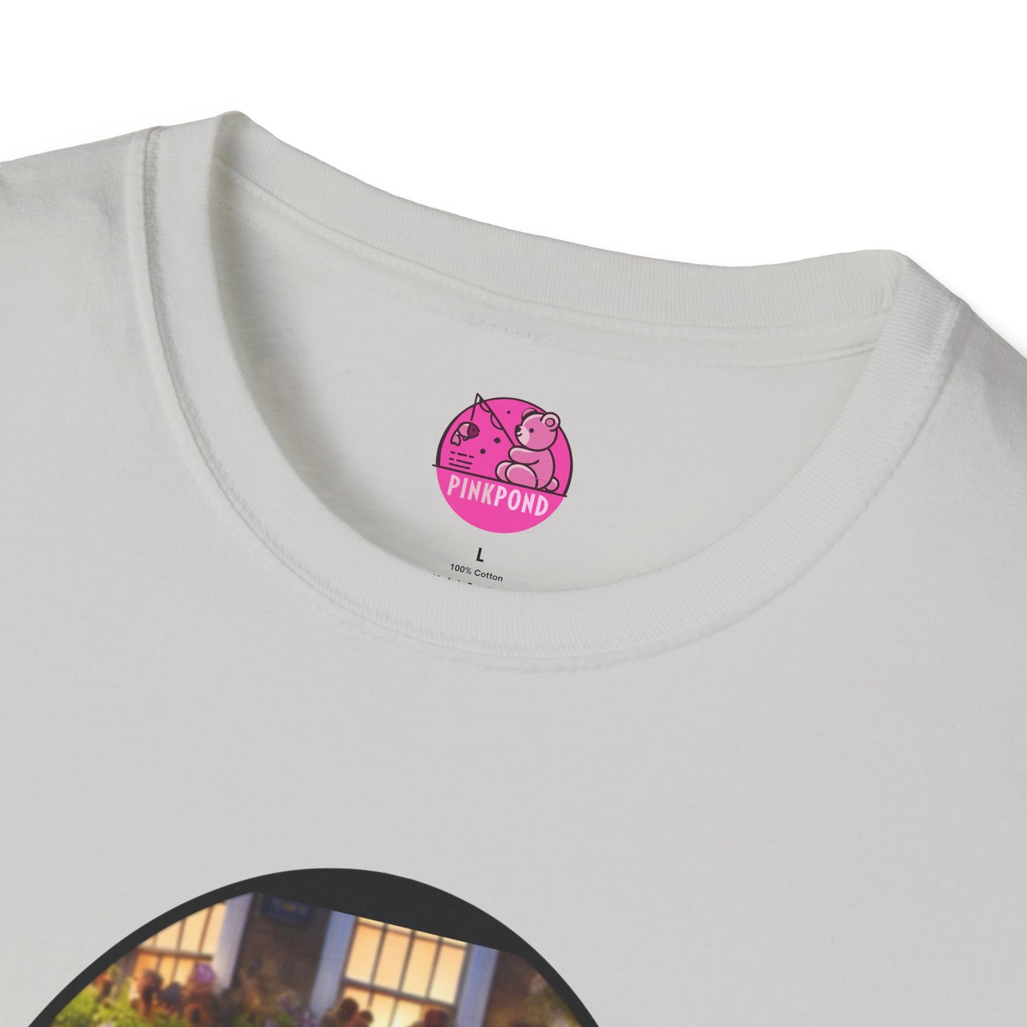 Retro Bear Scene T-Shirt - Fly-by Cruise at the Kings Arms