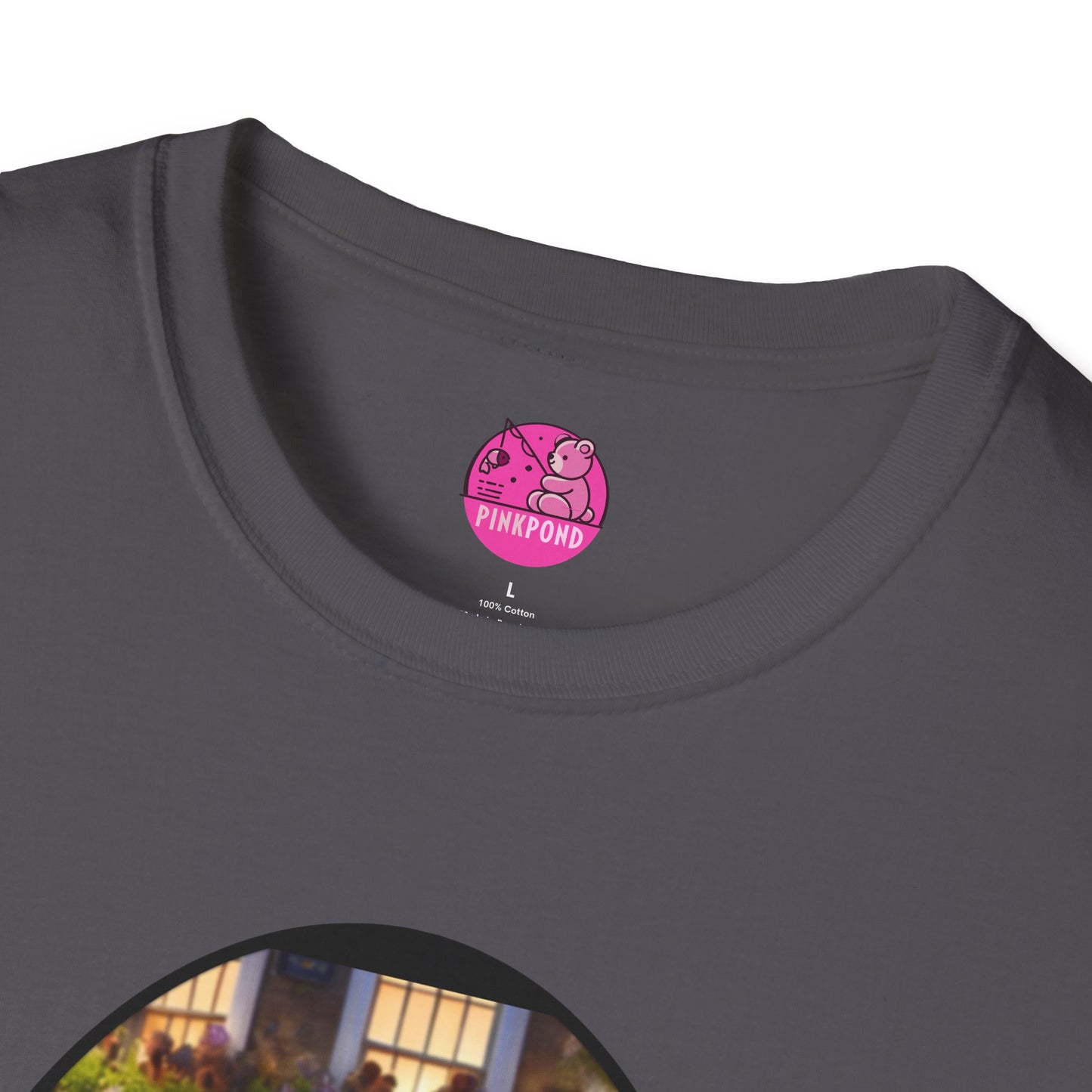 Retro Bear Scene T-Shirt - Fly-by Cruise at the Kings Arms