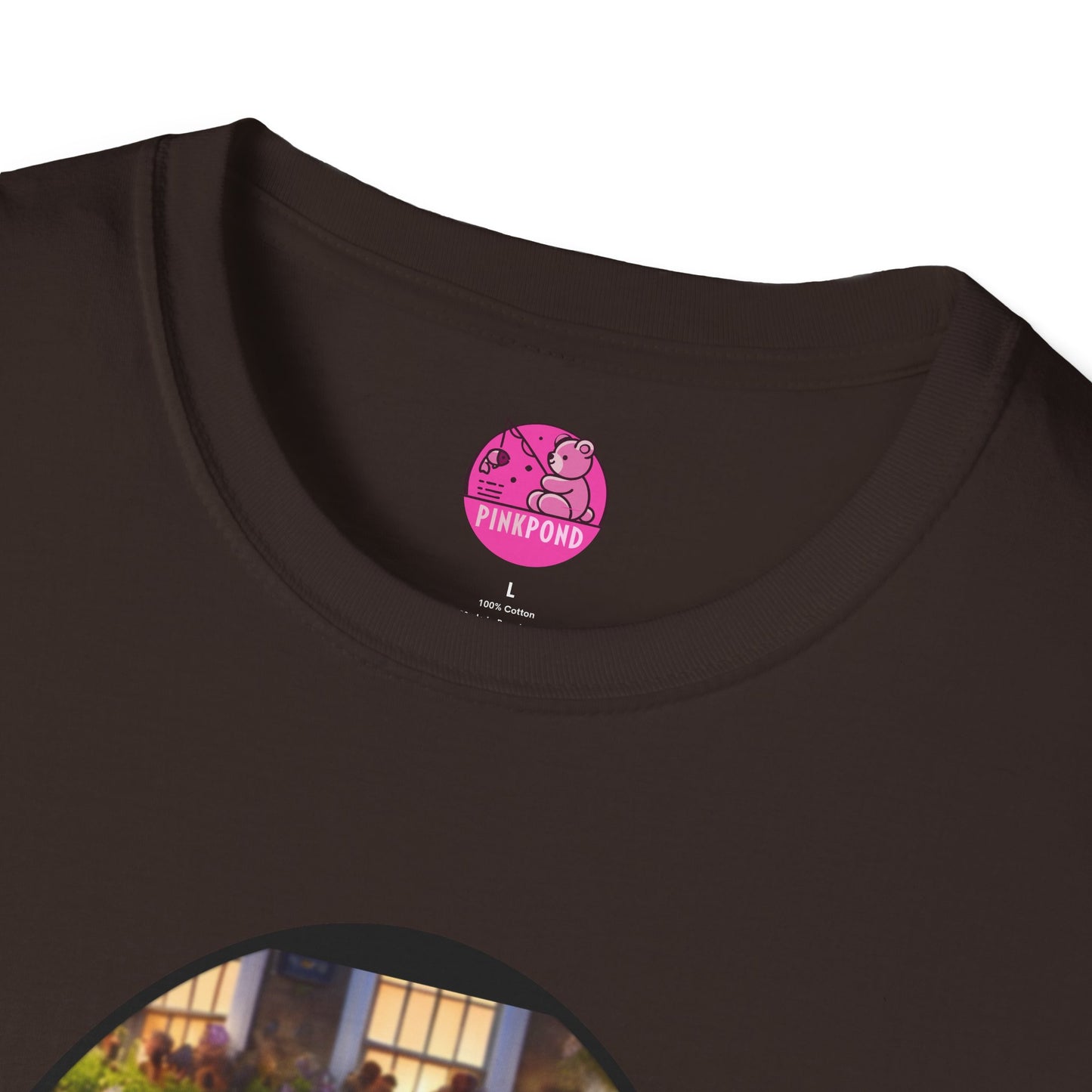 Retro Bear Scene T-Shirt - Fly-by Cruise at the Kings Arms