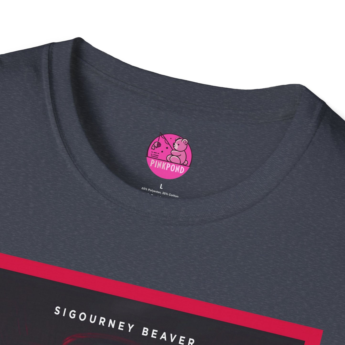 Red Alert Alien Parody Sci-Fi T-Shirt Featuring Sigourney Beaver