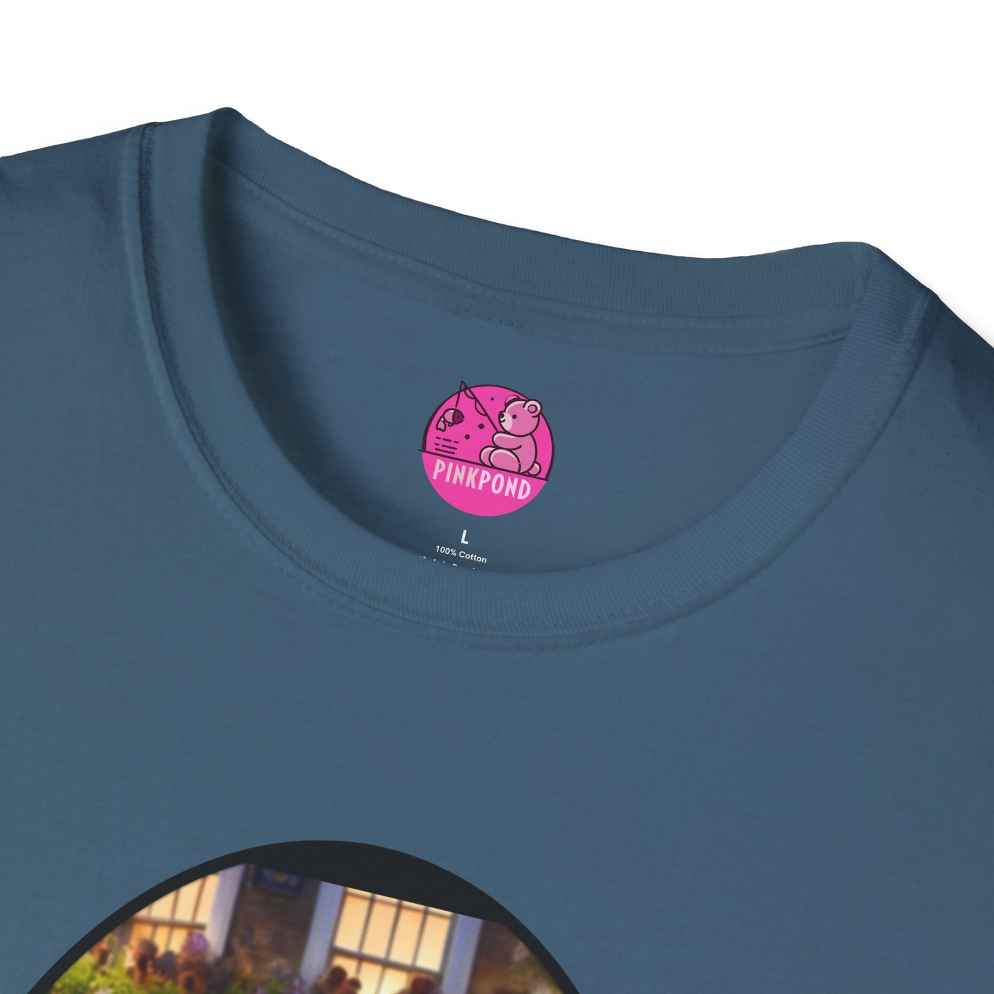 Retro Bear Scene T-Shirt - Fly-by Cruise at the Kings Arms
