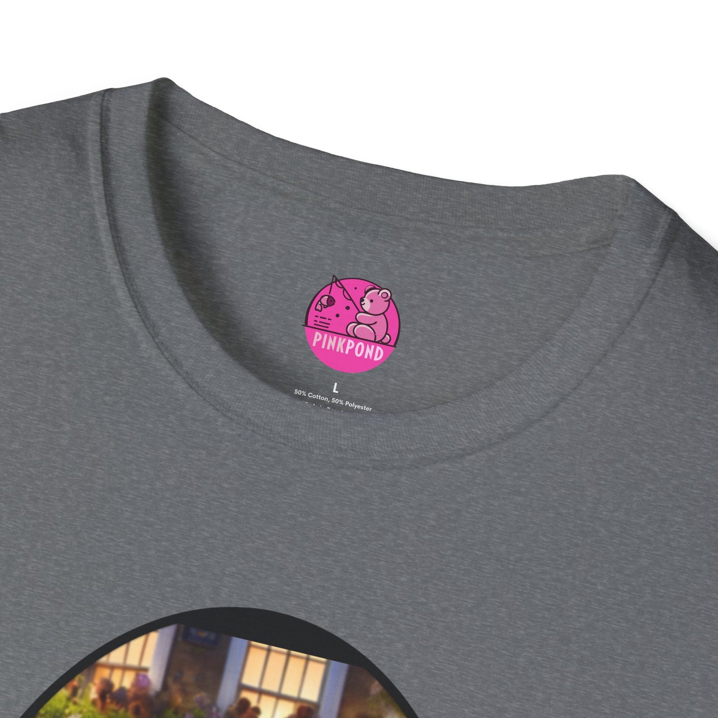 Retro Bear Scene T-Shirt - Fly-by Cruise at the Kings Arms