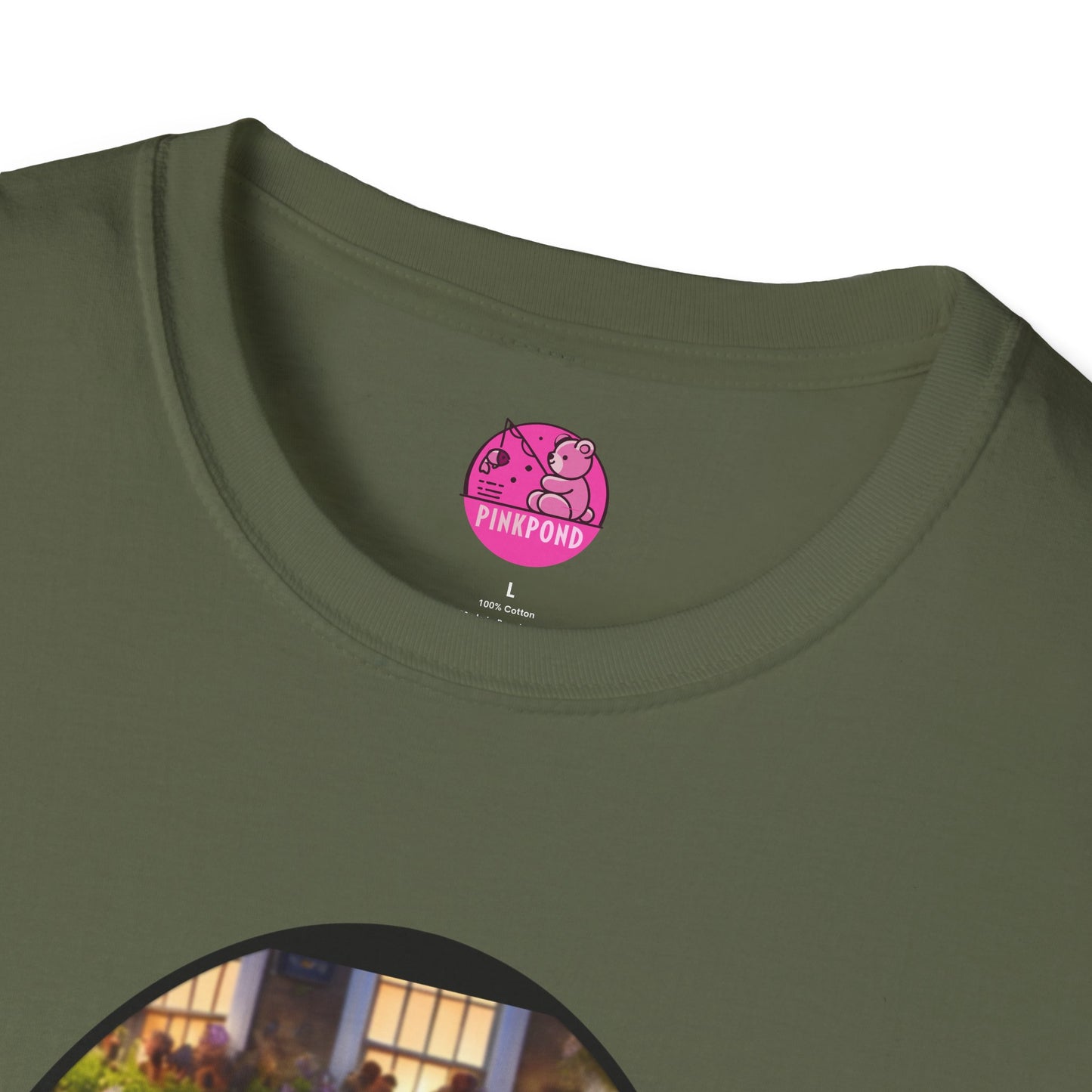 Retro Bear Scene T-Shirt - Fly-by Cruise at the Kings Arms